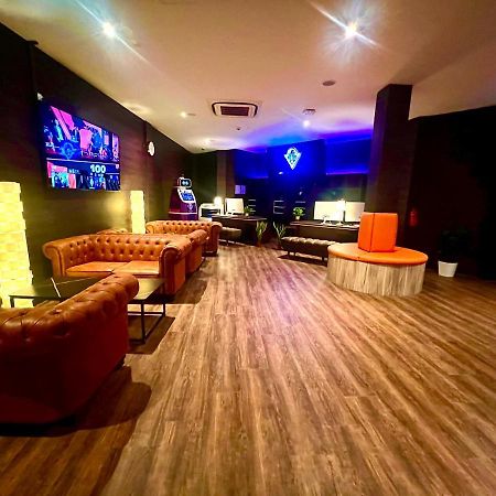 Arena Esports Hotel @ Bugis Village Singapore Eksteriør billede