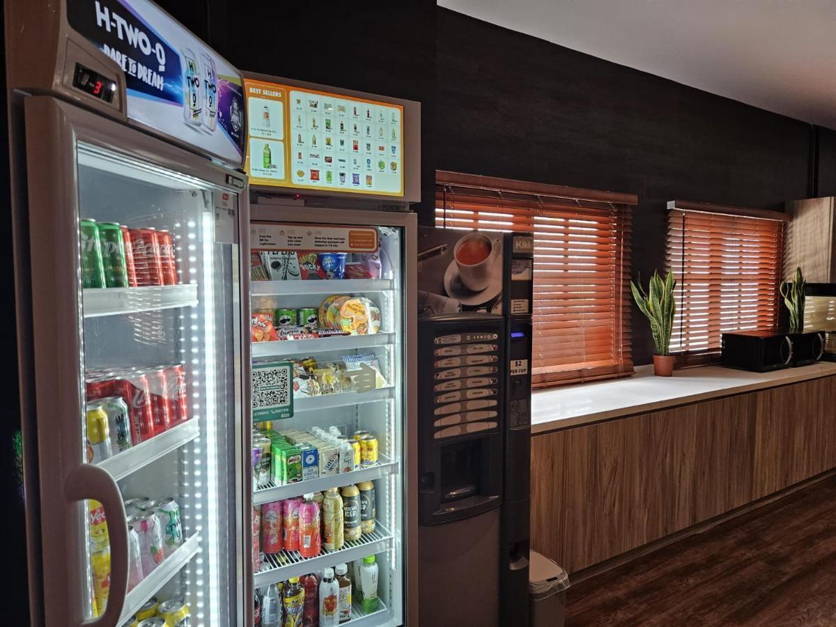 Arena Esports Hotel @ Bugis Village Singapore Eksteriør billede