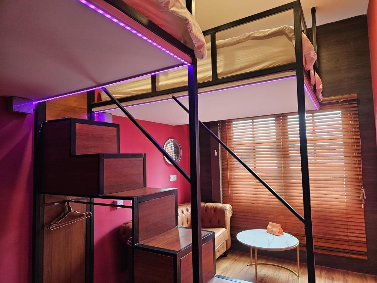 Arena Esports Hotel @ Bugis Village Singapore Eksteriør billede